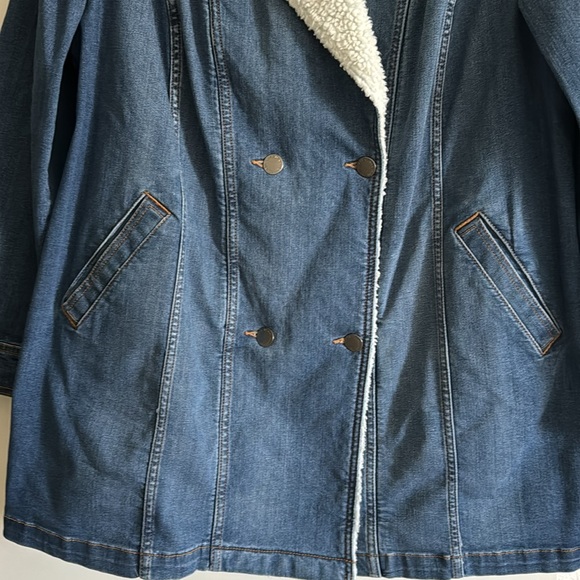 NWT ~ Lane Bryant Midi Denim Jacket with Sherpa - Picture 3 of 14